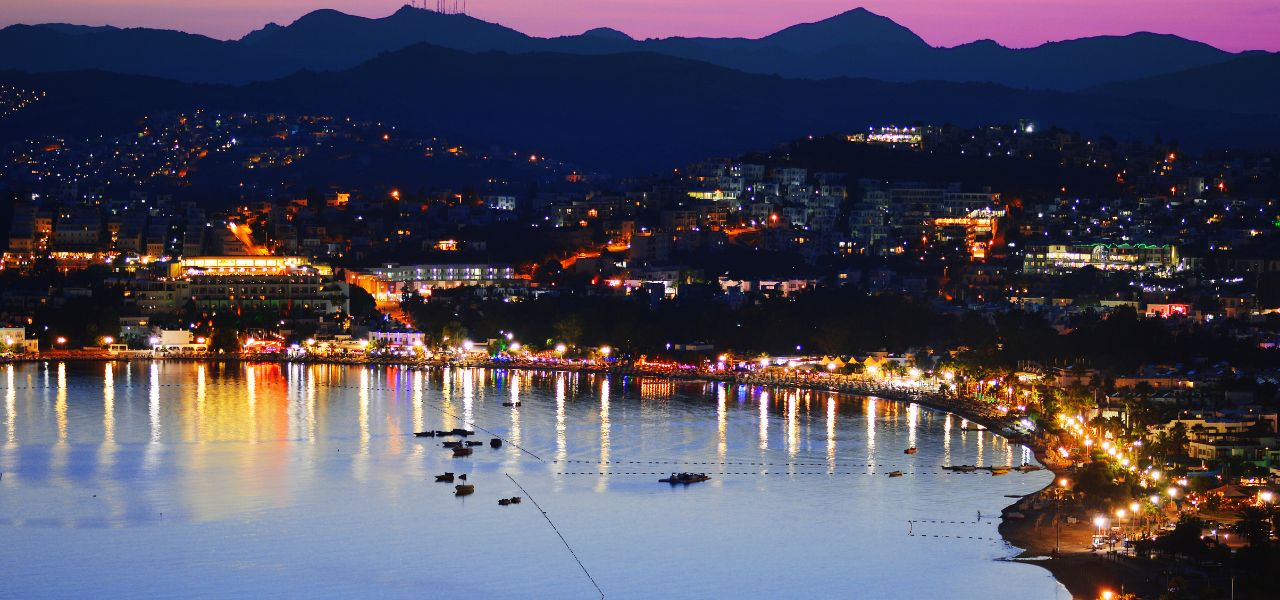 Ночная жизнь в районе Гюмбет